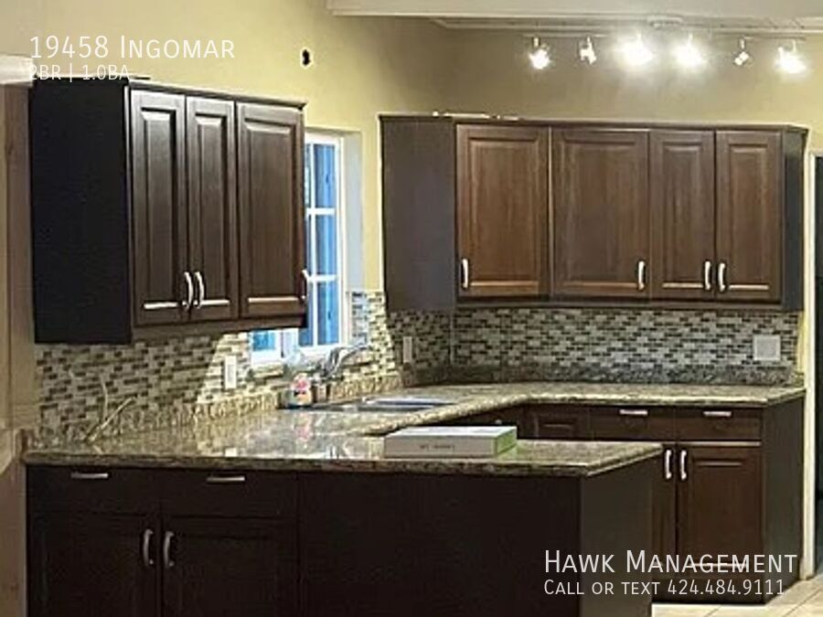 Charming 2 Bedroom Home in Reseda with Bonus Room. property image