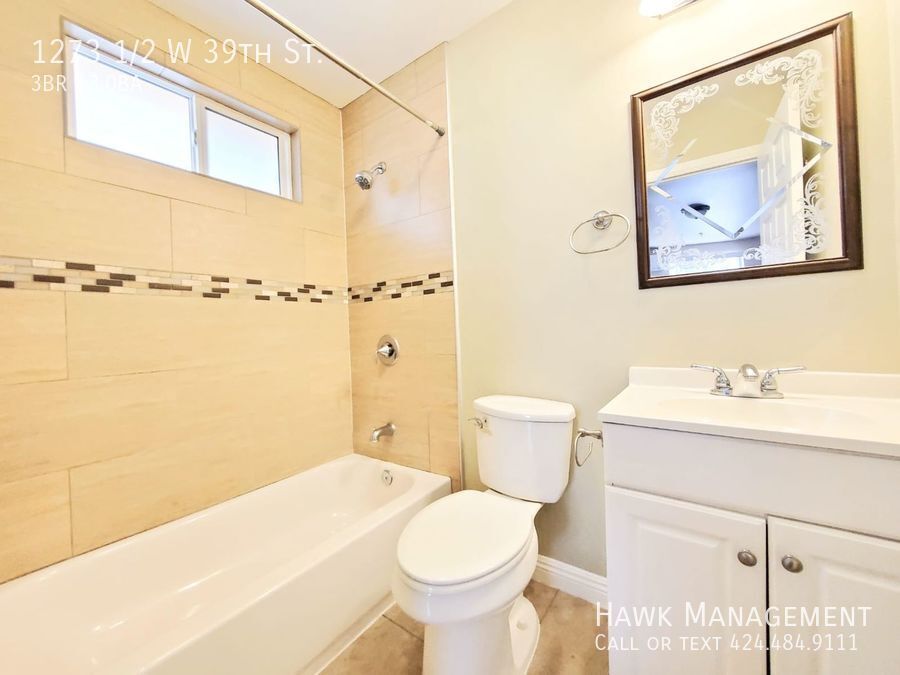 Prime USC-Adjacent 3-Bed/3-Bath Modern Home – Your Perfect LA Student or Family Retreat! property image