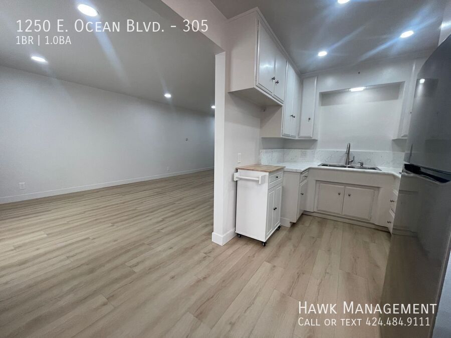 Beach at Your Door | Renovated Ocean Blvd Unit- 2 Weeks Rent Free - HUGE PRICE REDUCTION!!!! property image