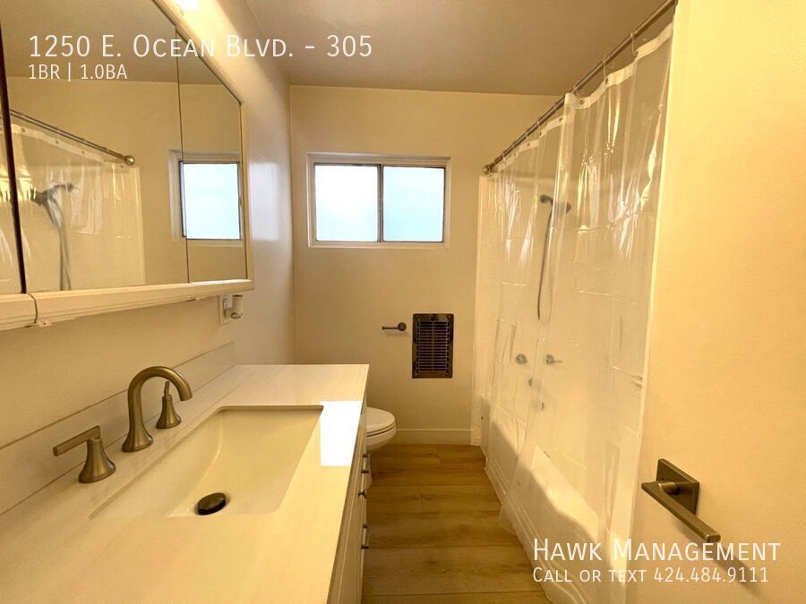 Beach at Your Door | Renovated Ocean Blvd Unit- 2 Weeks Rent Free - HUGE PRICE REDUCTION!!!! property image