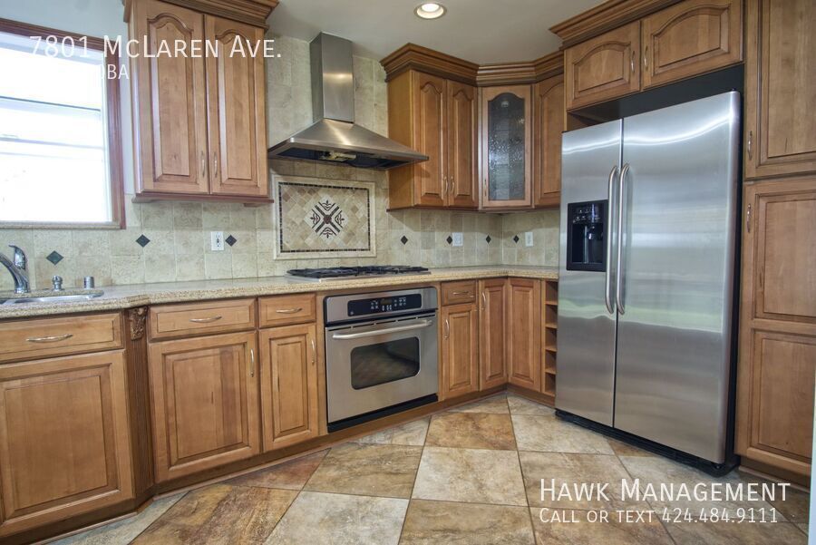 Wonderful 4 beds/2 baths House in West Hills! Huge Yard! Garage Parking! property image