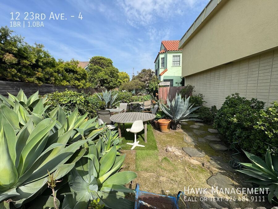 Prime Venice Beach Walk Street Apartment – 12 23rd Ave #4 property image