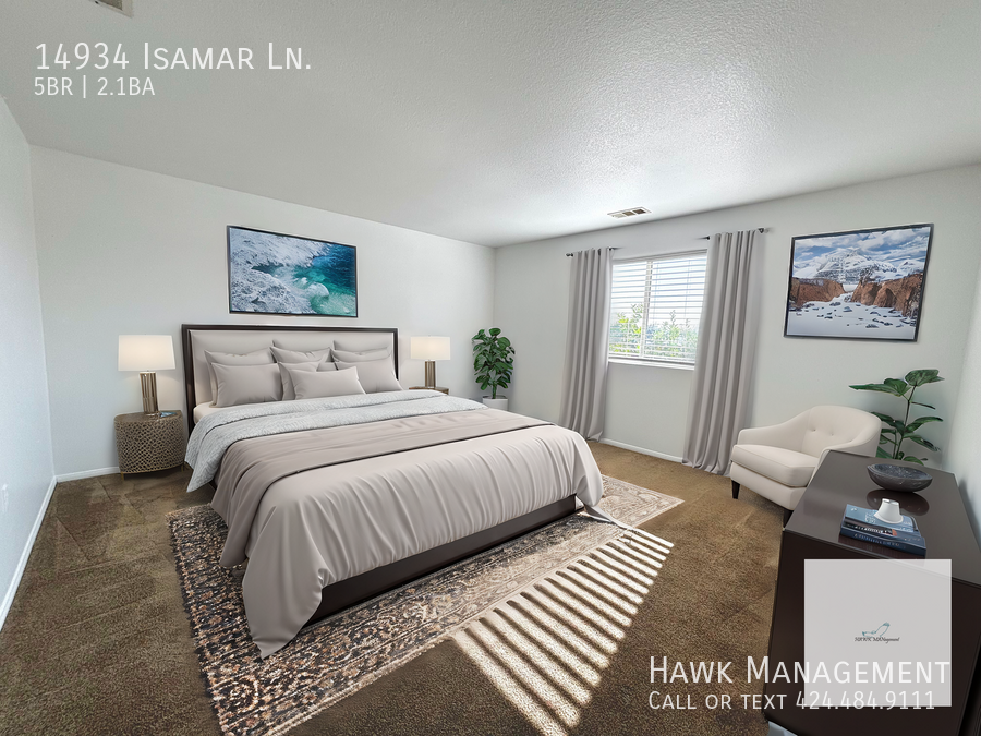 5 bedrooms and 3 bath house in a private community at North Hills property image