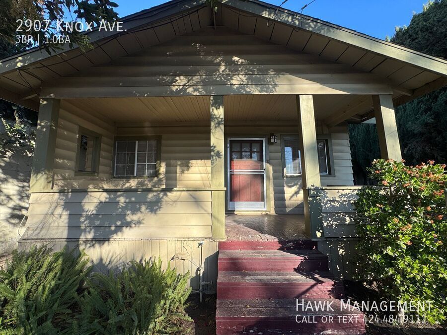 Charming 3-Bedroom Vintage Bungalow in Trendy Atwater Village property image