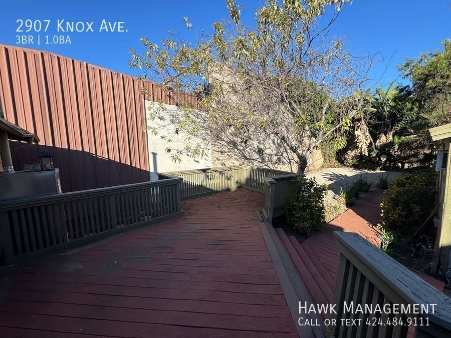 Charming 3-Bedroom Vintage Bungalow in Trendy Atwater Village property image