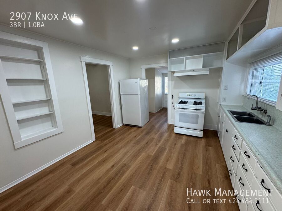 Charming 3-Bedroom Vintage Bungalow in Trendy Atwater Village property image