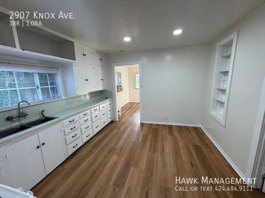 Charming 3-Bedroom Vintage Bungalow in Trendy Atwater Village property image