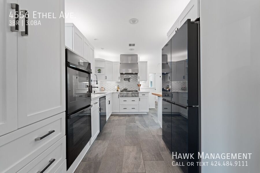 Charming Updated 3BD/3BA Ranch with Private Pool | Prime Studio City Corner Lot property image