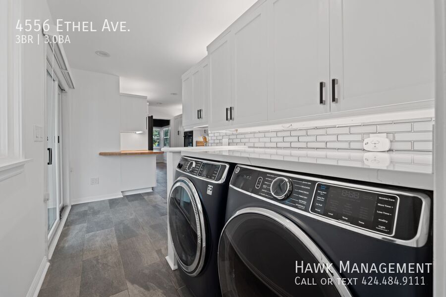 Charming Updated 3BD/3BA Ranch with Private Pool | Prime Studio City Corner Lot property image