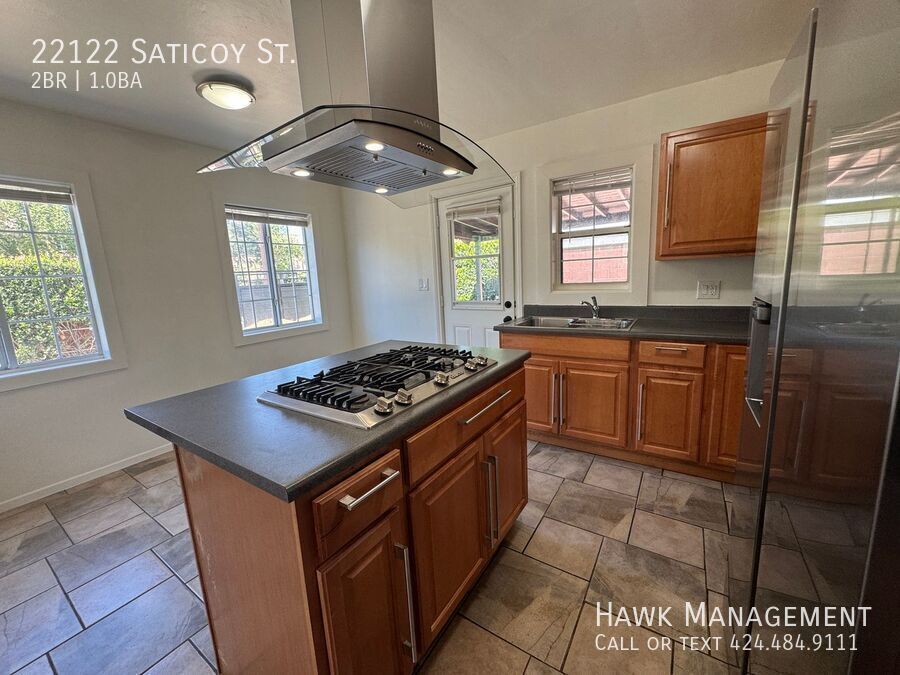 Move-in ready charmer in the heart of Canoga Park! property image