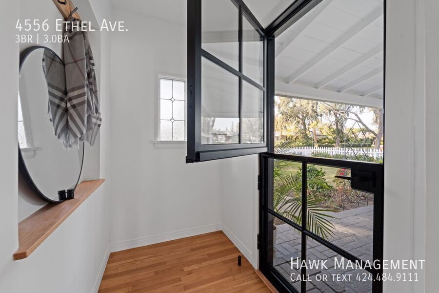 Charming Updated 3BD/3BA Ranch with Private Pool | Prime Studio City Corner Lot property image