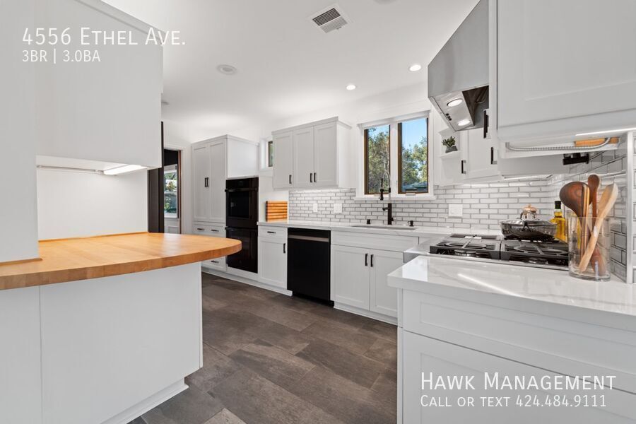 Charming Updated 3BD/3BA Ranch with Private Pool | Prime Studio City Corner Lot property image