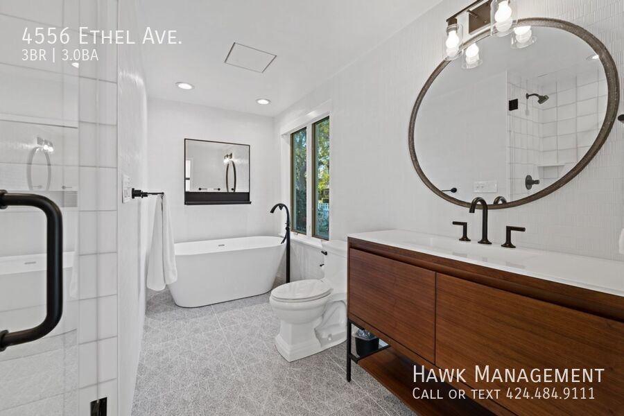 Charming Updated 3BD/3BA Ranch with Private Pool | Prime Studio City Corner Lot property image