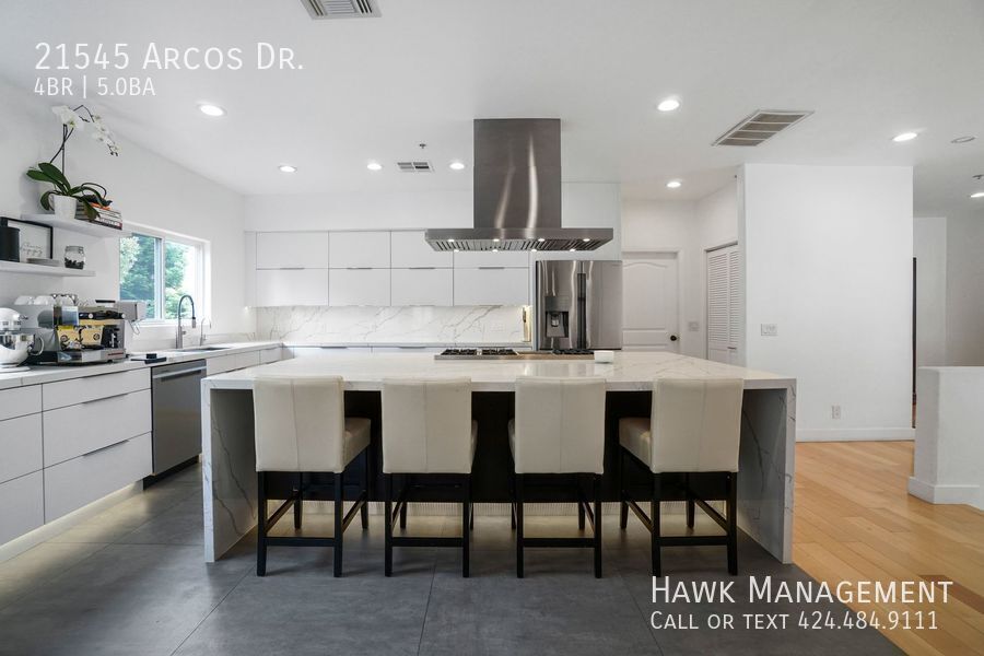 Luxury Living Awaits: Remodeled Woodland Hills Dream Home with Stunning Views! property image