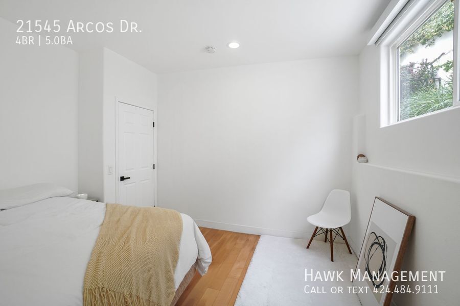 Luxury Living Awaits: Remodeled Woodland Hills Dream Home with Stunning Views! property image