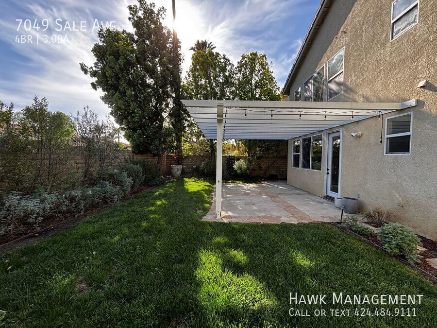 Beautiful 4 Bedroom Home Located in West Hills property image
