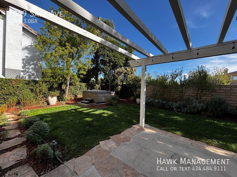 Beautiful 4 Bedroom Home Located in West Hills property image