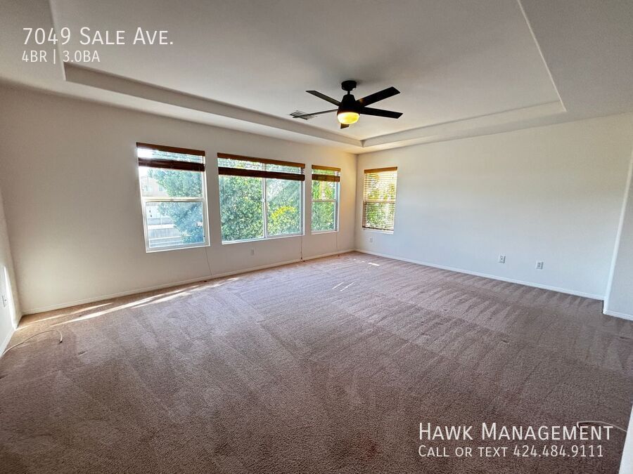Beautiful 4 Bedroom Home Located in West Hills property image