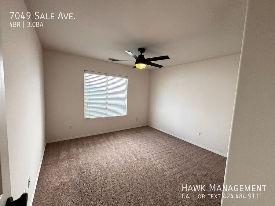 Beautiful 4 Bedroom Home Located in West Hills property image