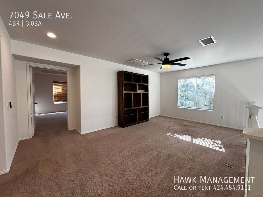 Beautiful 4 Bedroom Home Located in West Hills property image