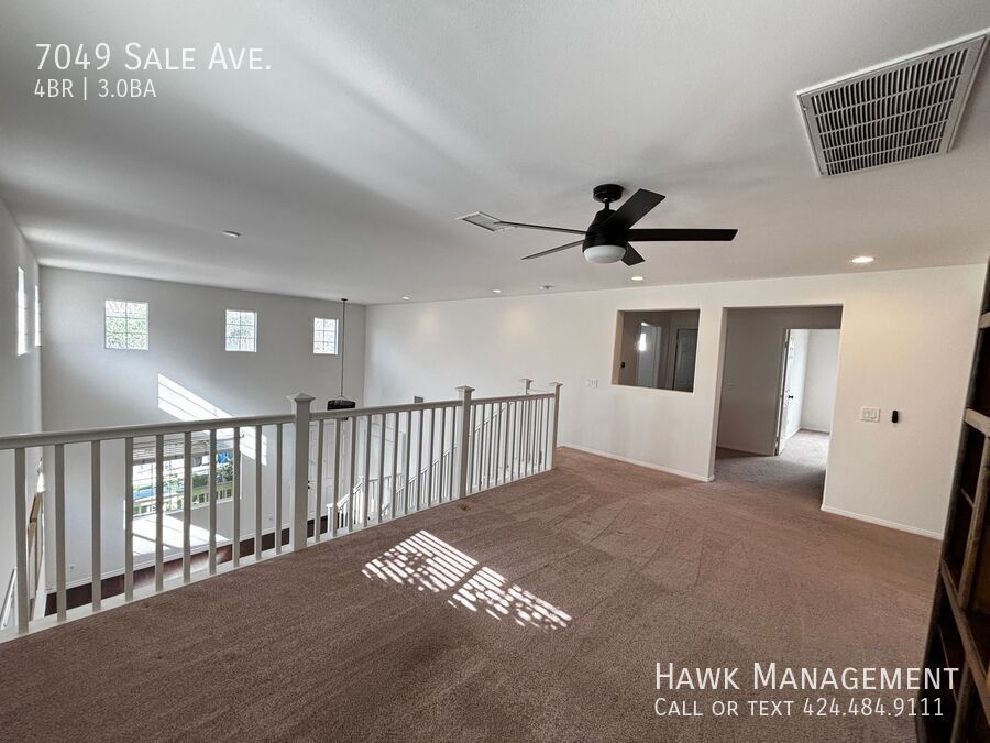 Beautiful 4 Bedroom Home Located in West Hills property image