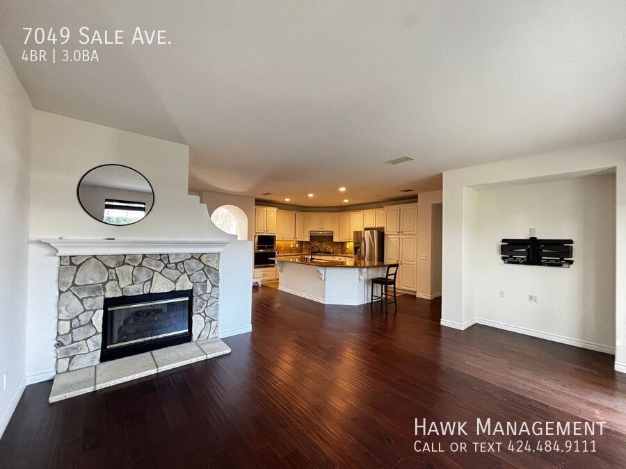 Beautiful 4 Bedroom Home Located in West Hills property image