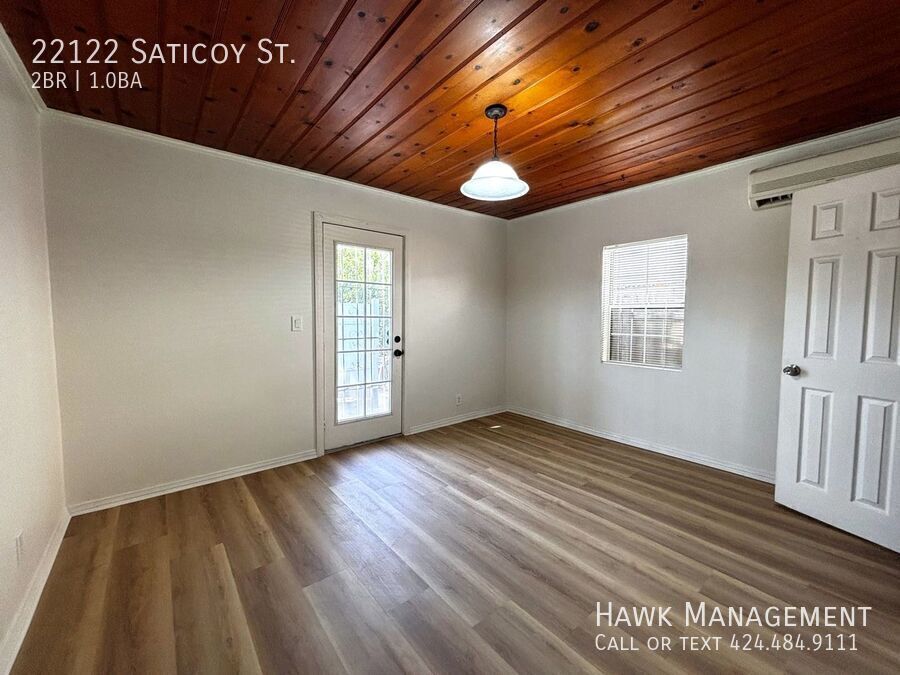 Move-in ready charmer in the heart of Canoga Park! property image