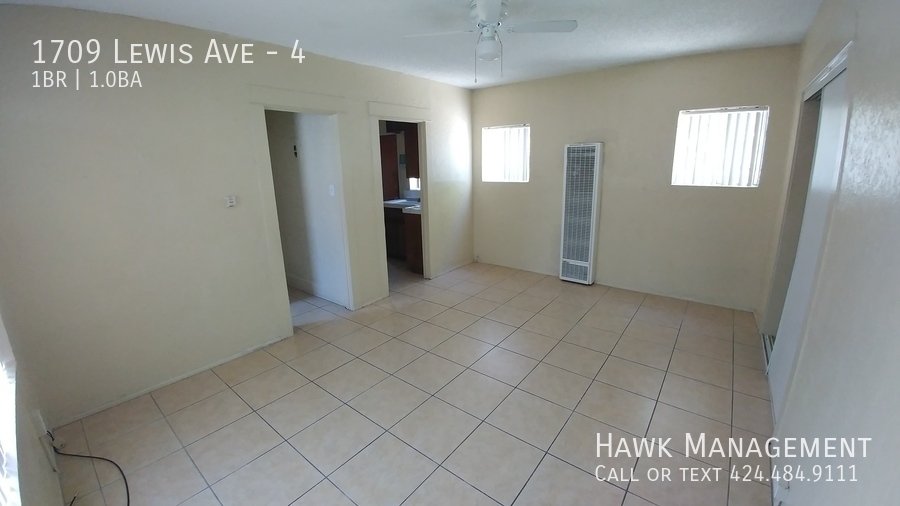 Cozy Small 1-Bedroom with NEW PAINT and lots of LIGHT in Long Beach! property image
