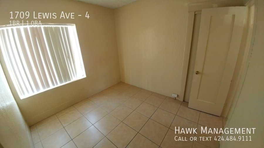 Cozy Small 1-Bedroom with NEW PAINT and lots of LIGHT in Long Beach! property image