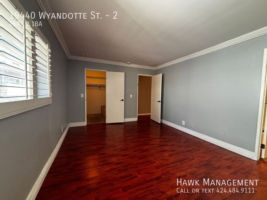 Spacious two-story townhouse in Reseda property image