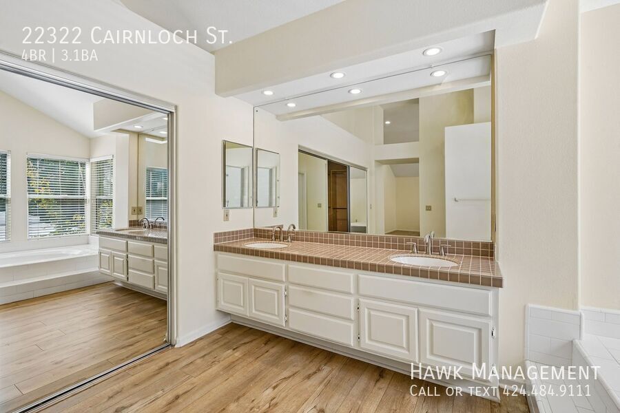 Stunning Mulholland Heights Home with Pool in Calabasas property image