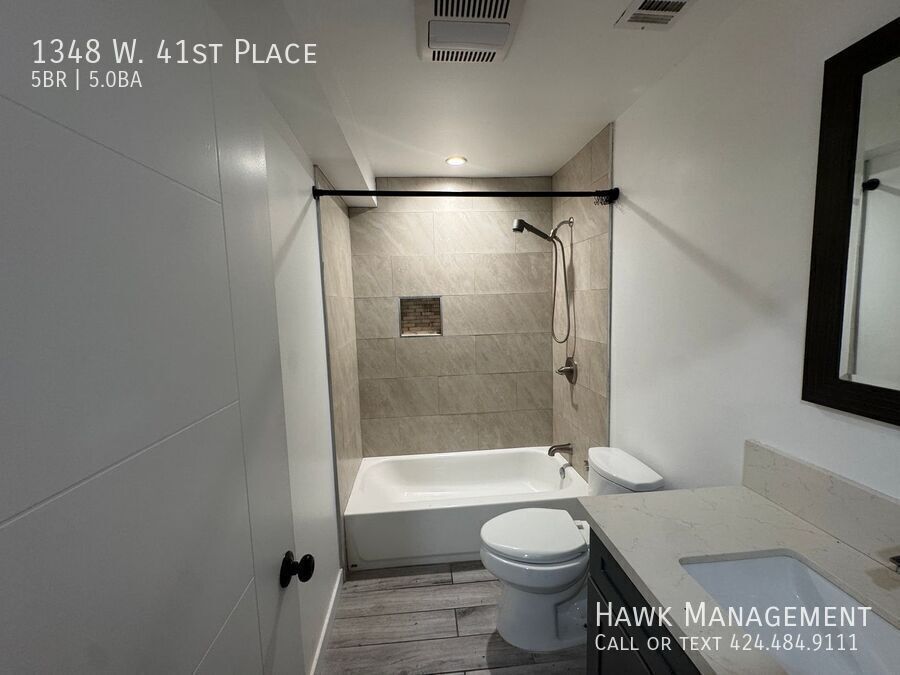 Spacious 5 Bed | 5 Bath Home in Vibrant South LA property image