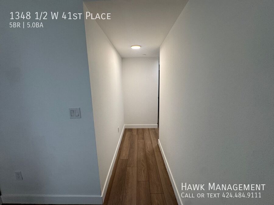Spacious 5-Bedroom, 5-Bathroom at 1348 1/2 W 41st Place property image