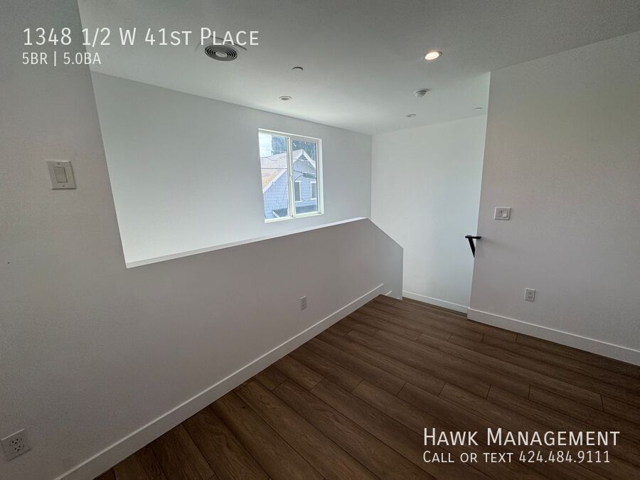 Spacious 5-Bedroom, 5-Bathroom at 1348 1/2 W 41st Place property image