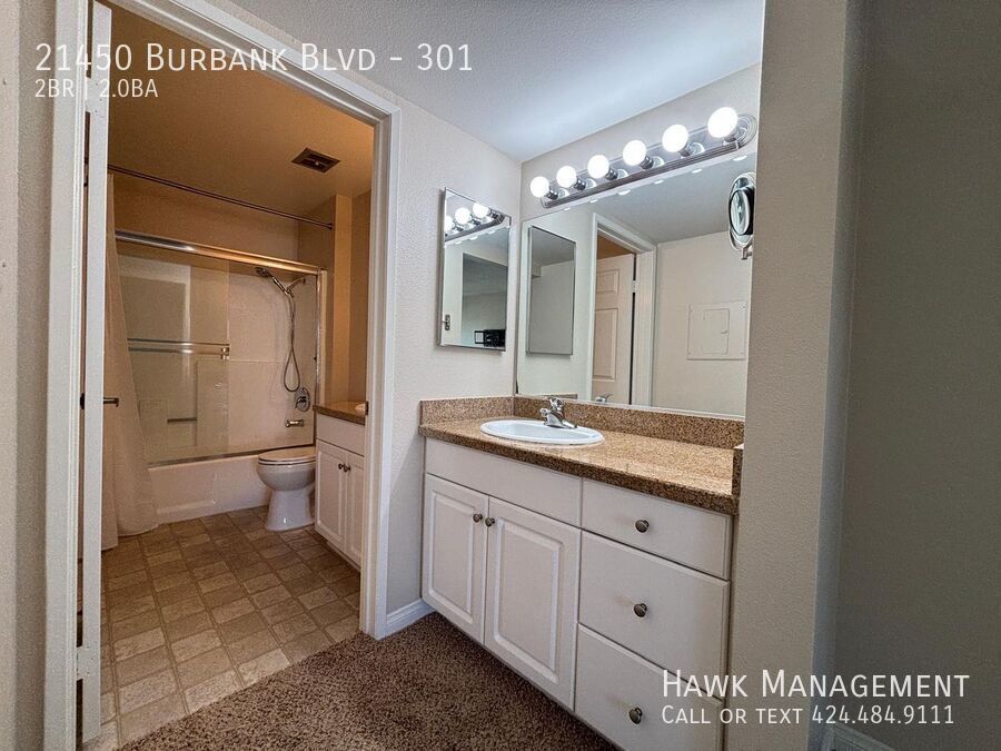 Beautiful 2 Bedroom 2 Bathroom Home in Woodland Hills property image