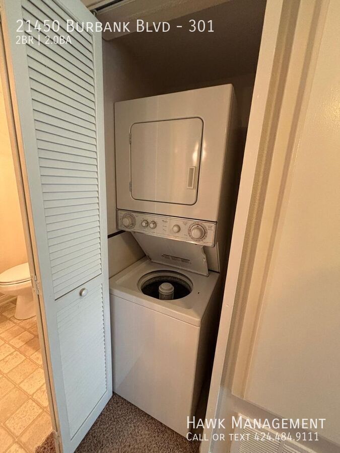 Beautiful 2 Bedroom 2 Bathroom Home in Woodland Hills property image