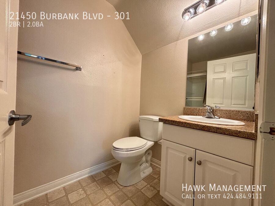 Beautiful 2 Bedroom 2 Bathroom Home in Woodland Hills property image