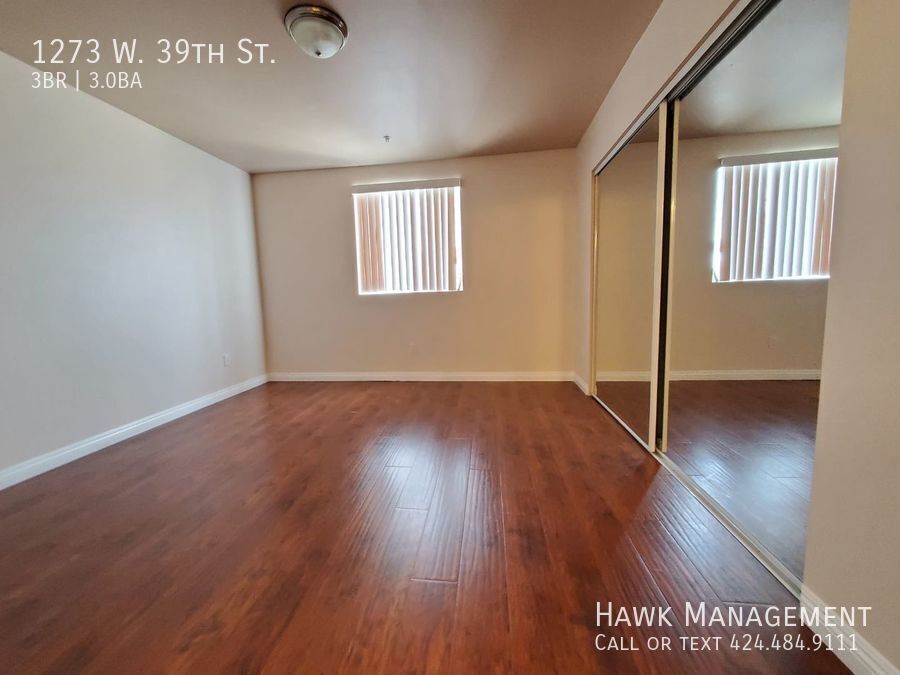 Spacious 3 Bedroom 3 Bath Located In The Heart Of Los Angeles property image