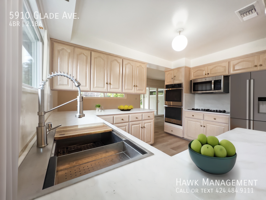 LOCATION, LOCATION, LOCATION! Charming 4-Bedroom Home in Desirable Woodland Hills, CA property image