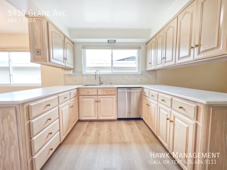 LOCATION, LOCATION, LOCATION! Charming 4-Bedroom Home in Desirable Woodland Hills, CA property image