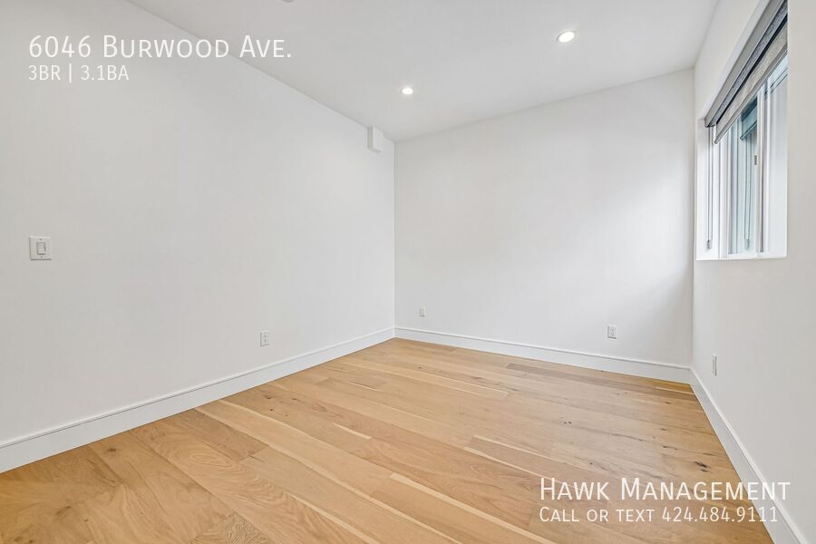 Move In Special: Half off First Month's Rent - Modern Luxury 3BD/4BA Home with Rooftop property image