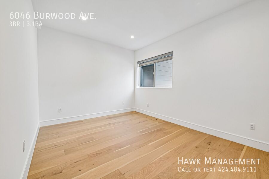 Move In Special: Half off First Month's Rent - Modern Luxury 3BD/4BA Home with Rooftop property image