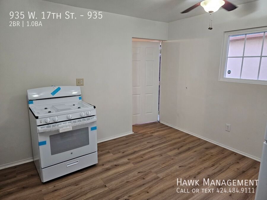 Comfortable 2-Bedroom Home with Garage & Additional Parking Available Now! property image