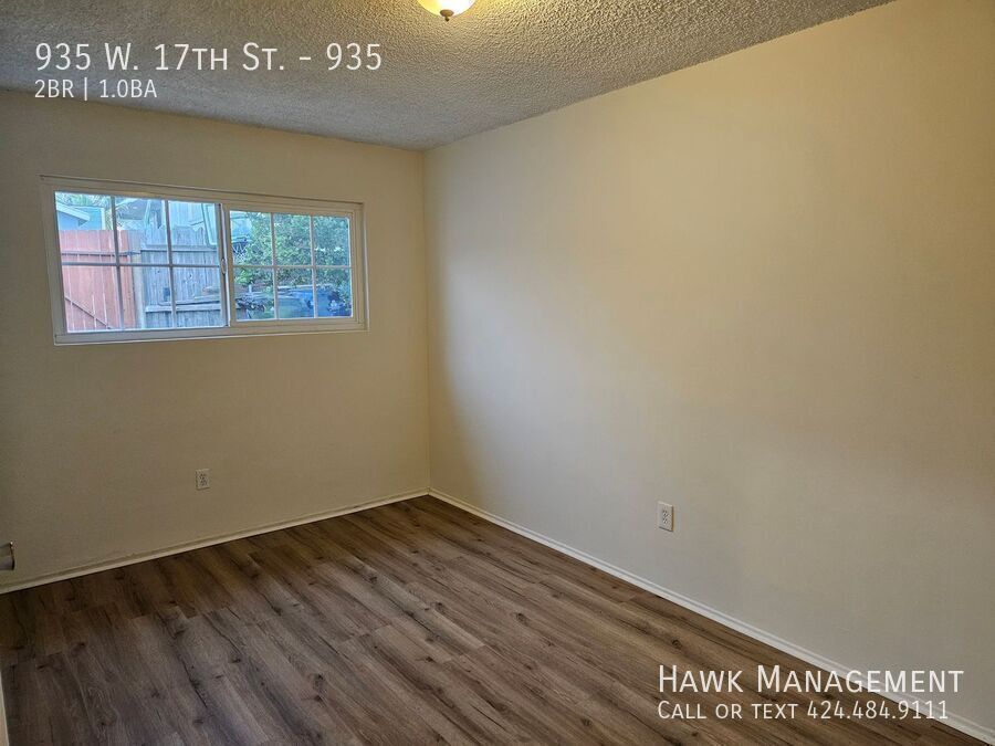 Comfortable 2-Bedroom Home with Garage & Additional Parking Available Now! property image