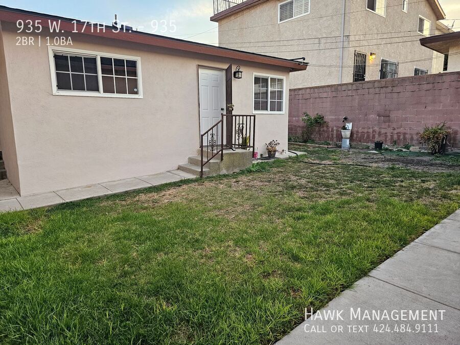 Comfortable 2-Bedroom Home with Garage & Additional Parking Available Now! property image