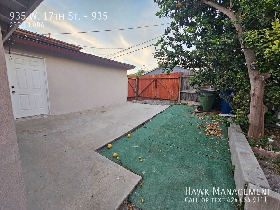 Comfortable 2-Bedroom Home with Garage & Additional Parking Available Now! property image