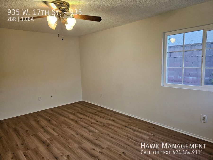 Comfortable 2-Bedroom Home with Garage & Additional Parking Available Now! property image