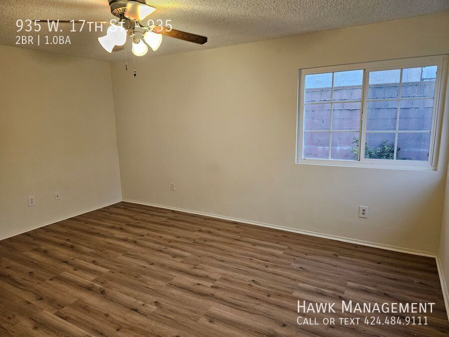 Comfortable 2-Bedroom Home with Garage & Additional Parking Available Now! property image