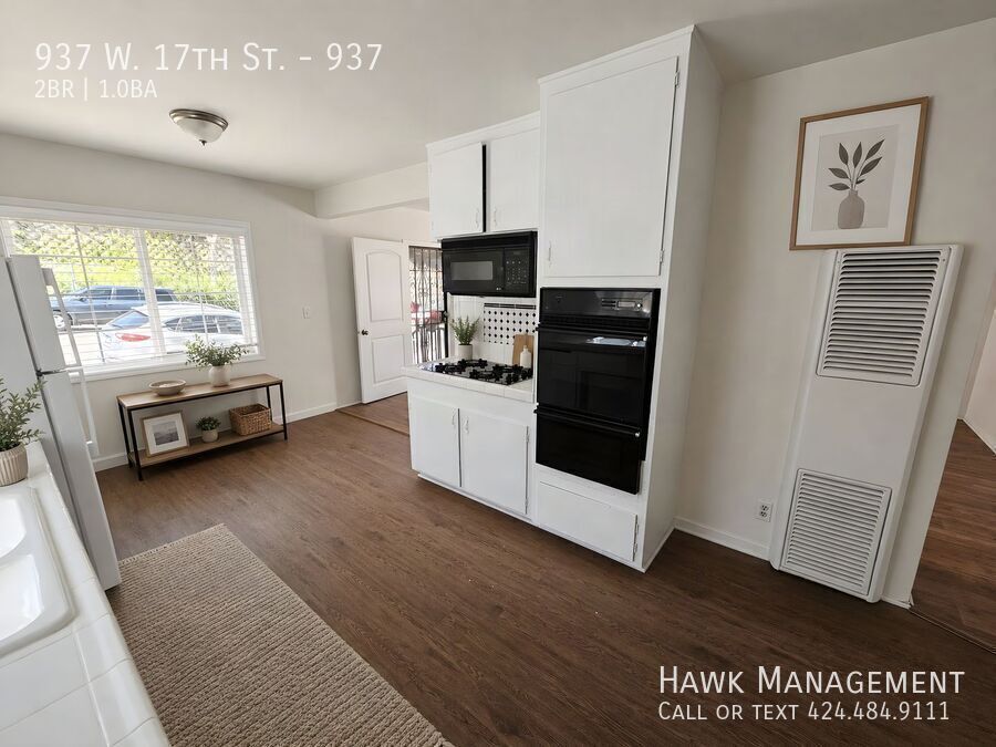 Charming 2-Bedroom Detached Home with Off-Street Parking property image