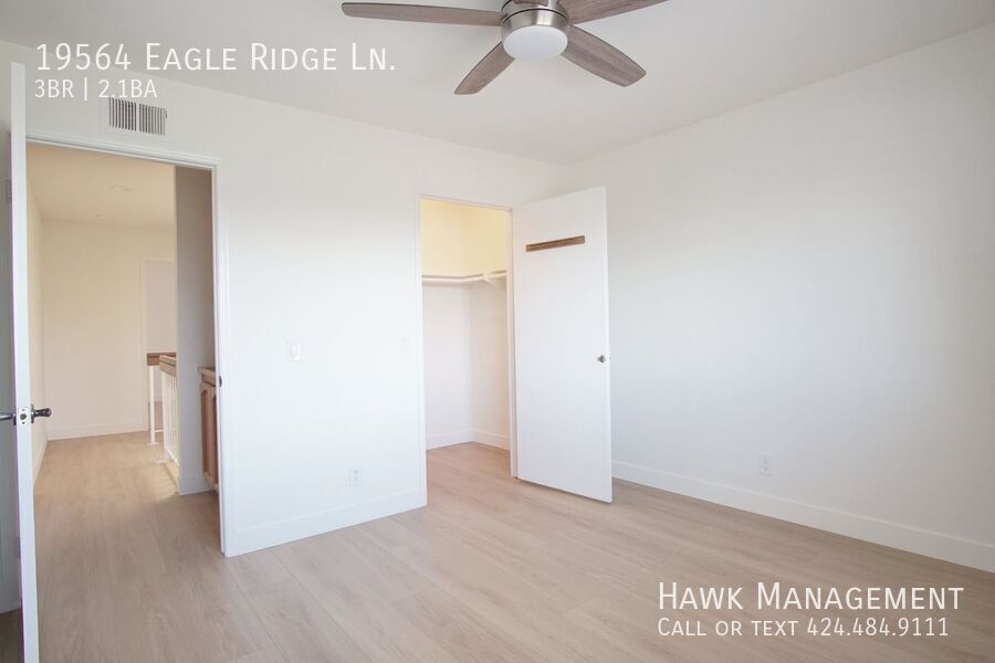Beautiful 3BR/3BA in Gated Porter Ranch Estates property image